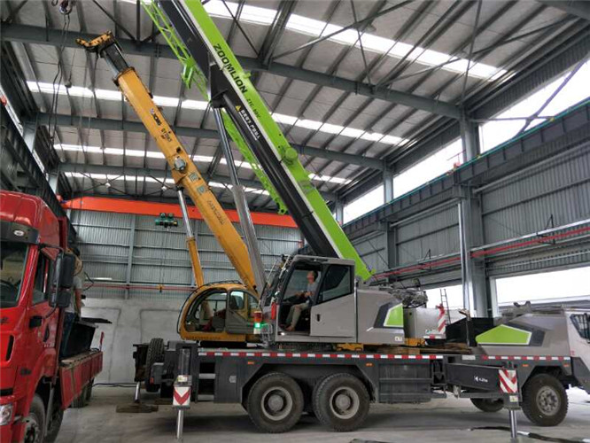 花山区高空车出租需要注意哪些安全事项？